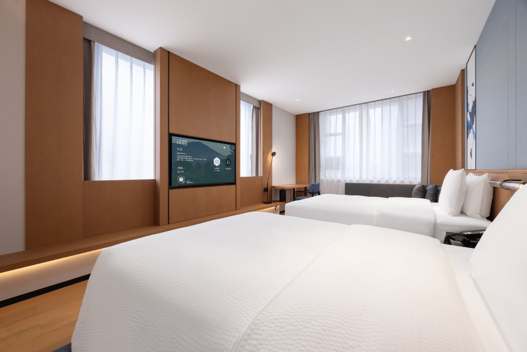 新開業(yè)酒店推薦:廣州花都萬豪萬楓酒店裝修設計(圖10) 1mc1y12000o5d8e2y340F_W_1080_808_R5_D.jpg